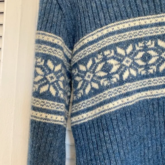 Pattern Nordic Sweater - Picture 4 of 6